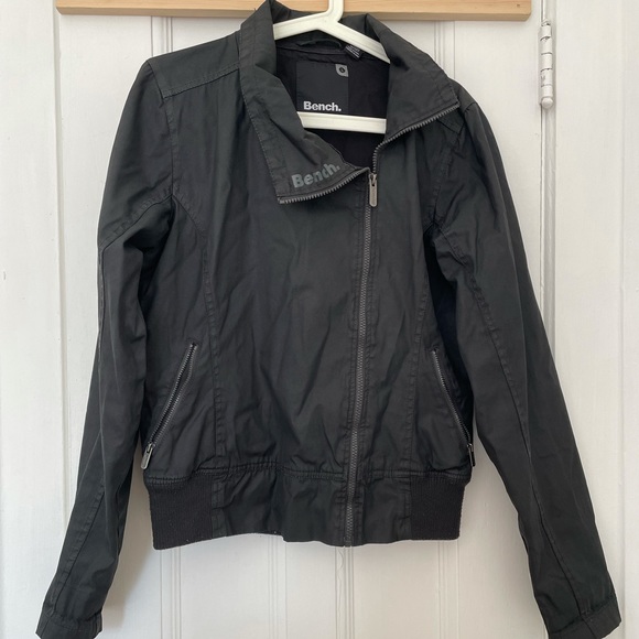 Bench Raincoat - Picture 1 of 3